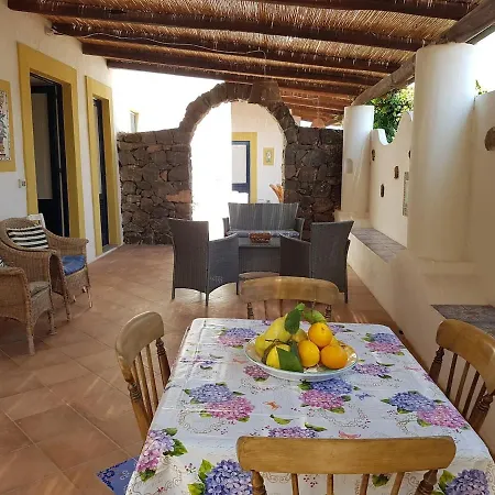 La Casa Dell 'arco Santa Marina Salina